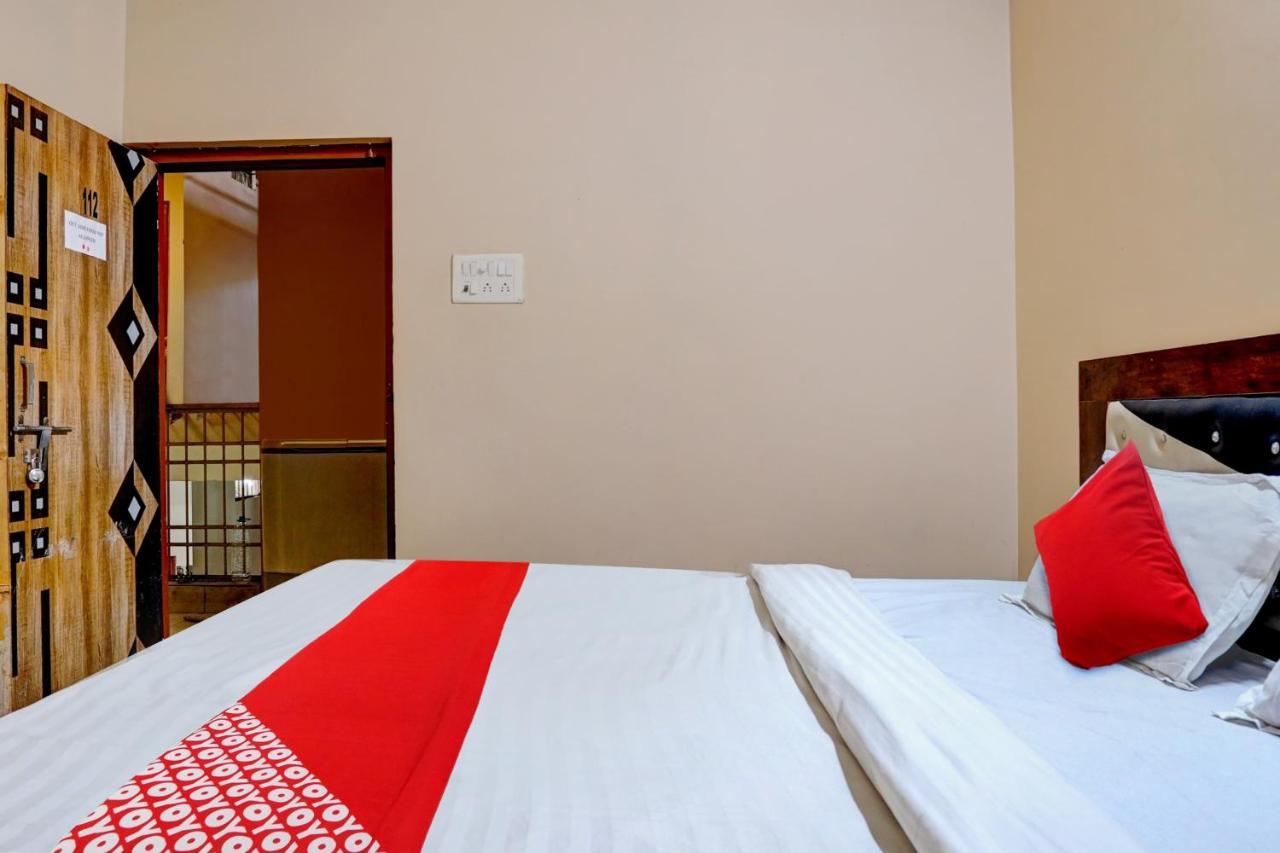 Flagship Hotel Sivam Palace Rāipur Esterno foto