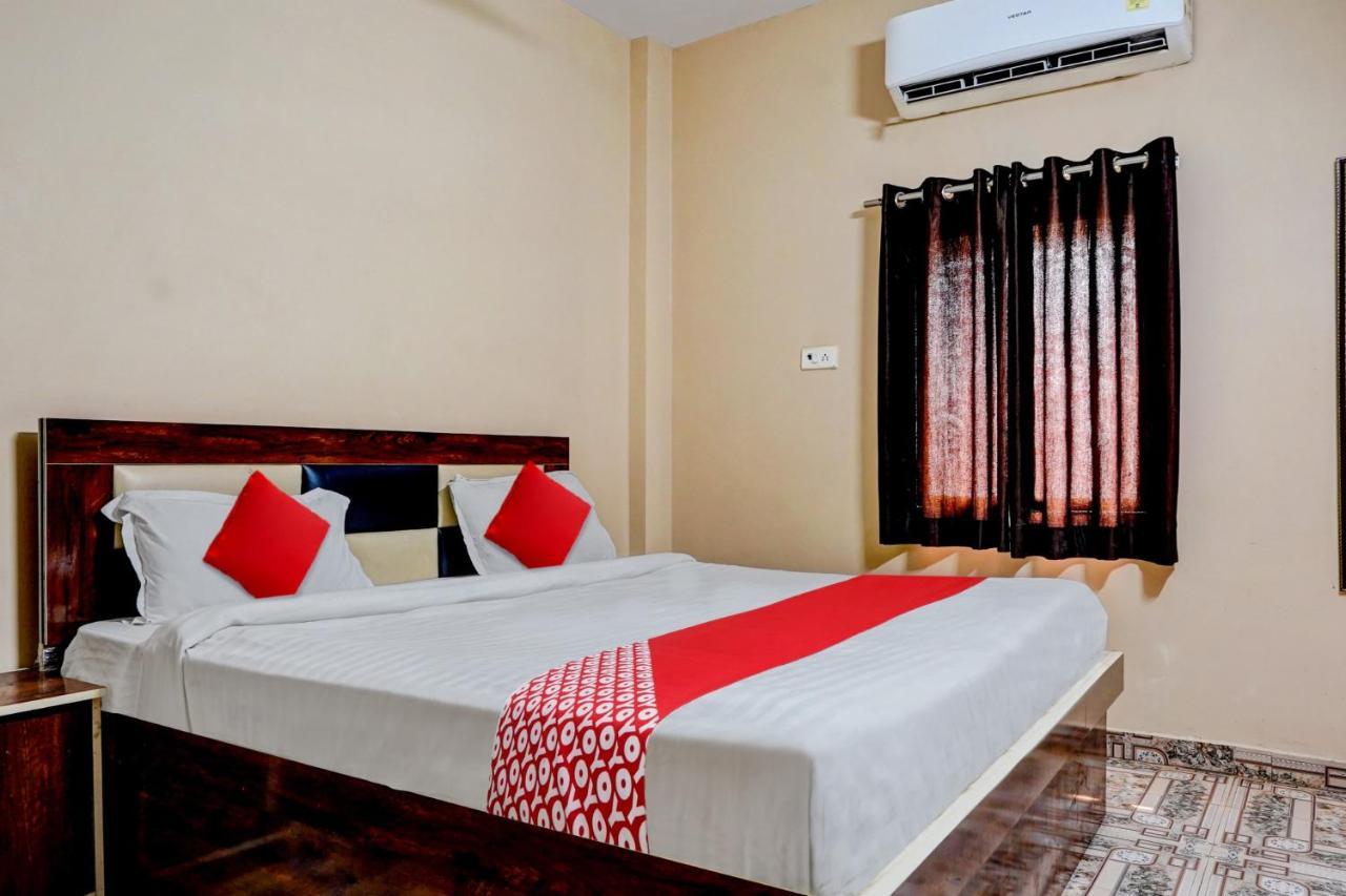 Flagship Hotel Sivam Palace Rāipur Esterno foto