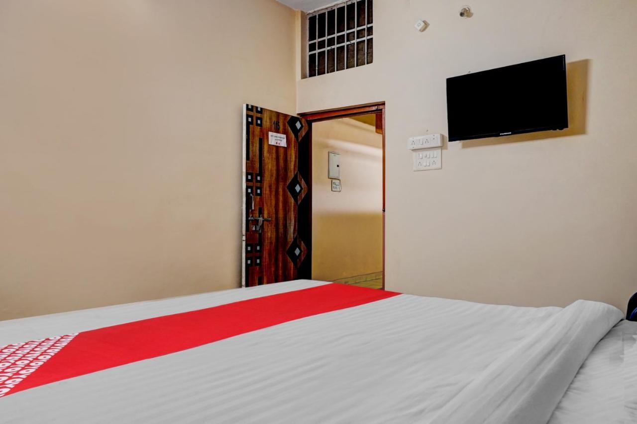 Flagship Hotel Sivam Palace Rāipur Esterno foto